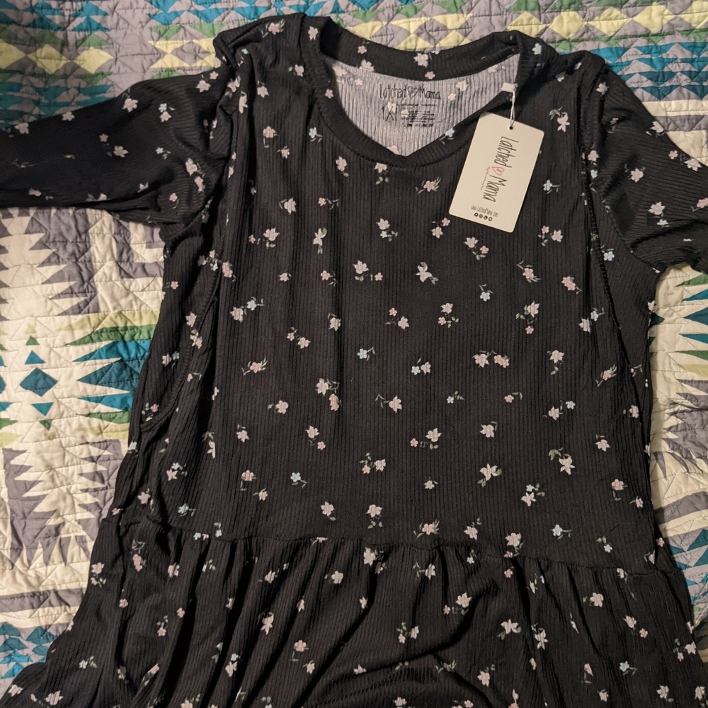 Latched Mama Babydoll 3/4 sleeve nursing top (black floral)